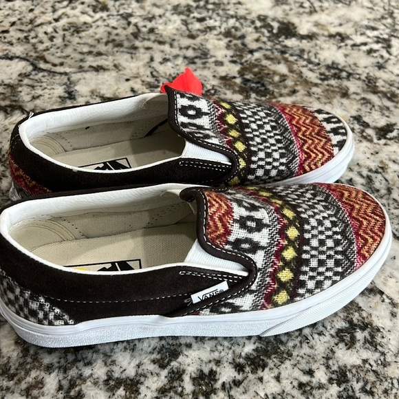 Vans Shoe Classic Slip On Brown Sweater Knit Fair Isle Woven Winter Fall - Picture 1 of 6